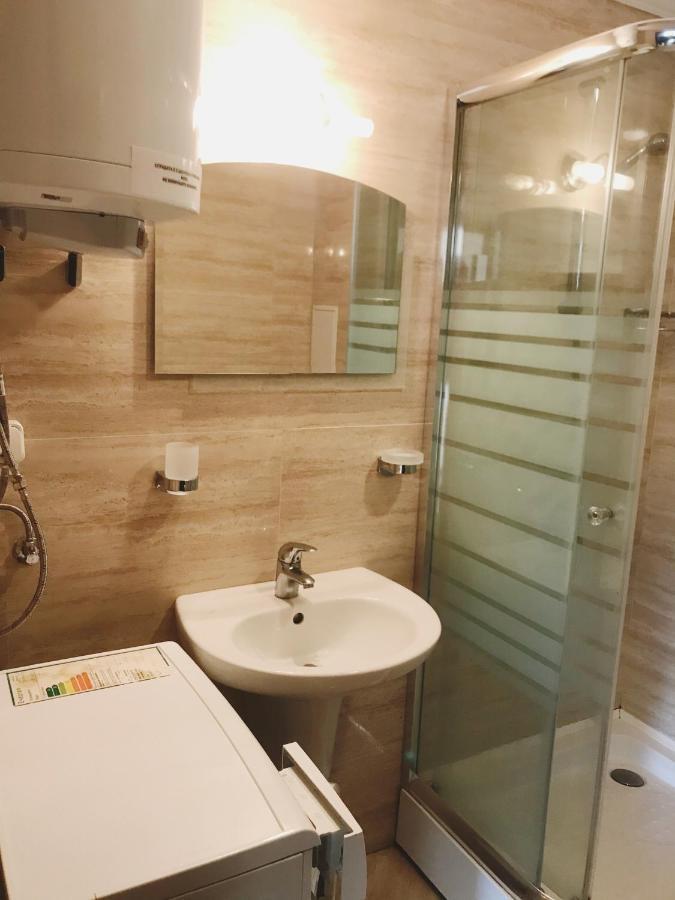 First Line Apartments Argo -Studio Room Front Sea View 로제넷츠 외부 사진